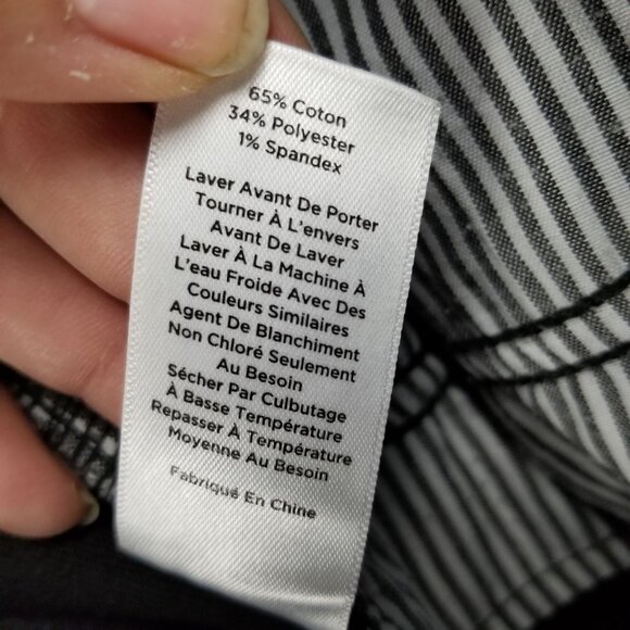 Talbots Jeans Womens 14 Petite Black High Rise Cropped Stretch Denim Capri - Picture 12 of 12